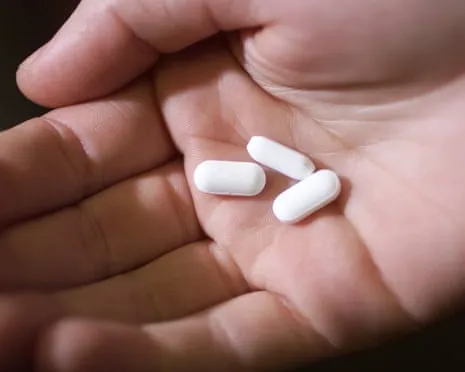 Low-Dose Aspirin Reveals Major Benefit in Stopping Colorectal Cancer Recurrence, Study Confirms