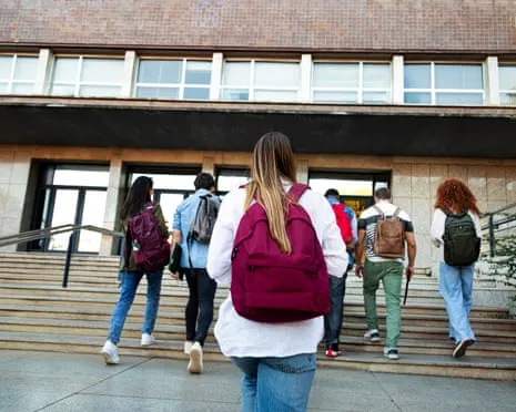 While Young Men Shift Right, the Rise of the 'New Chill Girl' Trend Becomes Apparent