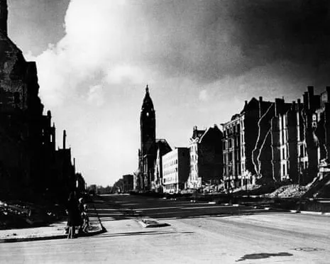 The Circle of Traitors: A Riveting Tale of Defiance Against the Nazis